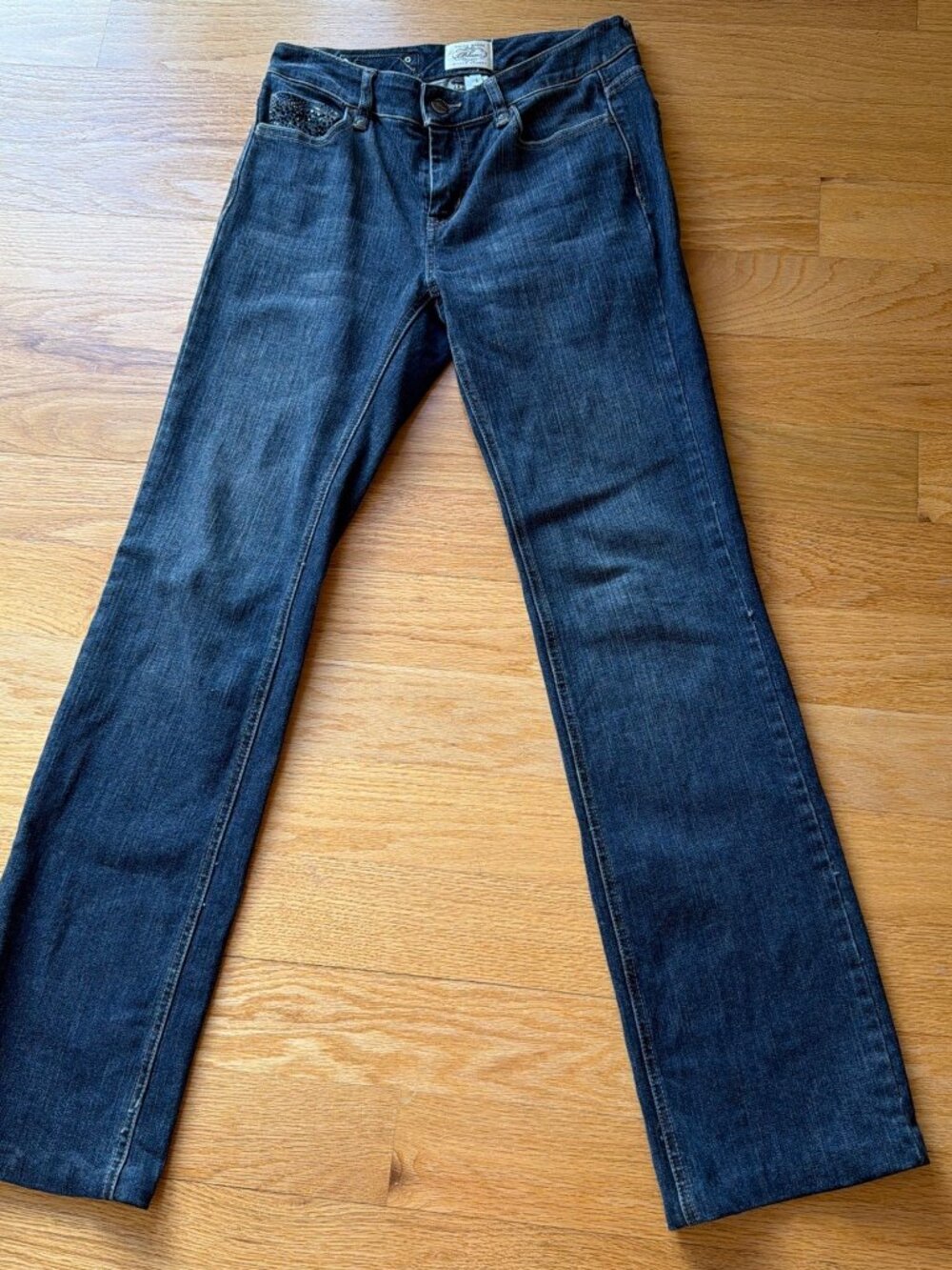 White House Black Market Blanc Bejeweled Jeans